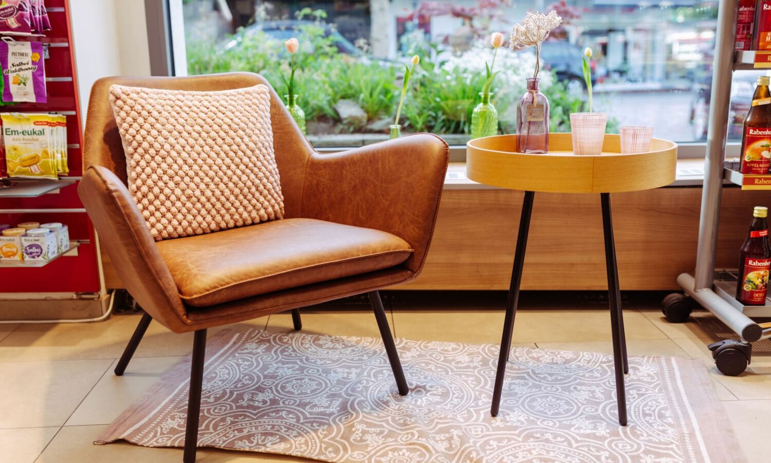 Leseecke Montanus Apotheke