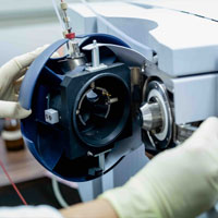 Massenspektrometer Montanus Apotheke